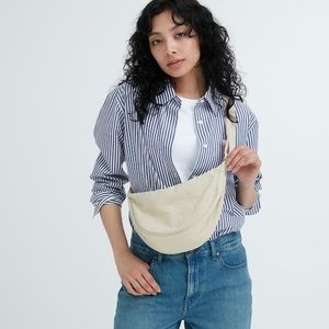 UNIQLO✨round mini shoulder bag cream natural